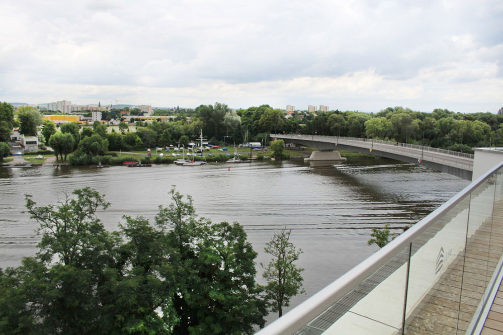 Studenten Wohnung mit Gemeinschaftsterrasse in Frankfurt Studenten Wohnung mit Gemeinschaftsterrasse in Frankfurt
